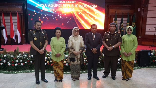 Foto: Serah Terima Jabatan Jaksa Agung dari Prasetyo ke ST Burhanuddin (59270)