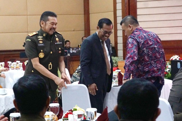 Foto: Serah Terima Jabatan Jaksa Agung dari Prasetyo ke ST Burhanuddin (59264)