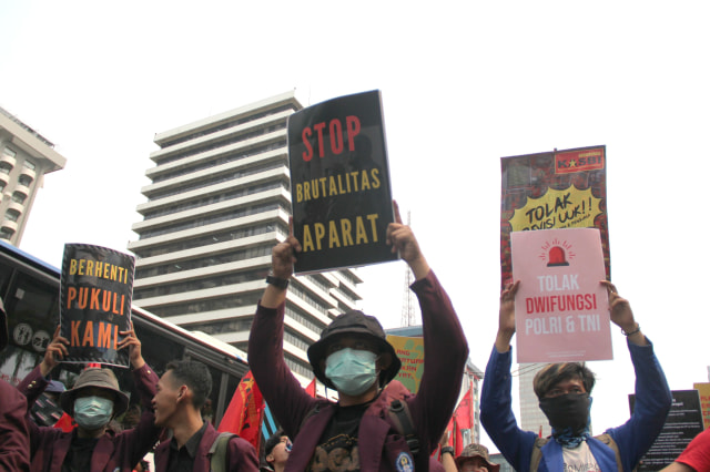 Foto: Aksi Mahasiswa Dan Buruh Tuntut Terbitkan Perppu KPK | Kumparan.com