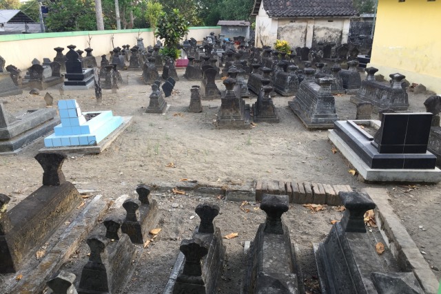 Sasono Loyo Puluh Dadi