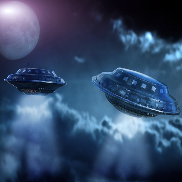 Ilustrasi UFO. Foto: pixabay/kalhh
