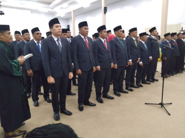 Pelantikan 45 anggota DPRD Kabupaten Serdang Bedagai masa jabatan 2019 - 2024. Foto : Istimewa