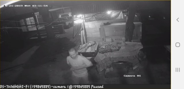 Rekaman CCTV yang menunjukkan pelaku pencurian yang diduga orang bule (kanalbali/KAD)