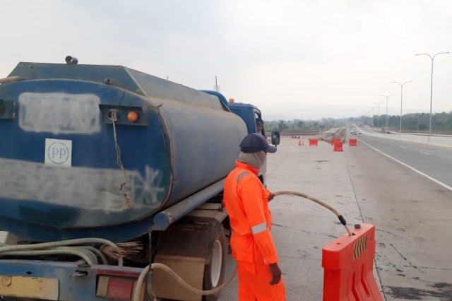 Penjelasan Jasa Marga soal Video Barrier Gerak Sendiri di Tol Pandaan (112077)