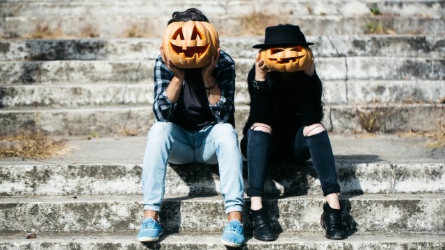 Ilustrasi mencari pasangan saat Halloween Foto: Shutter Stock