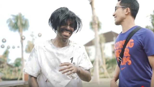 Atta Halilintar saat nge-prank jadi gembel