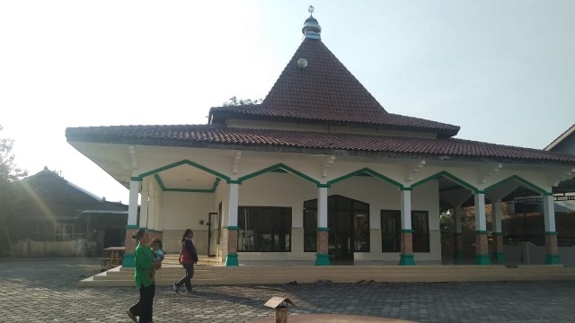 Masjid Riyadhul Jannah di Sukoharjo
