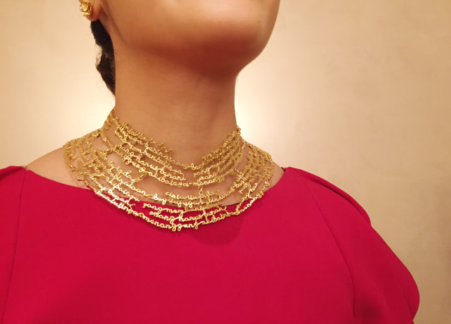 Cerita di Balik Kalung Tulisan yang Dikenakan Franka Franklin (11685)