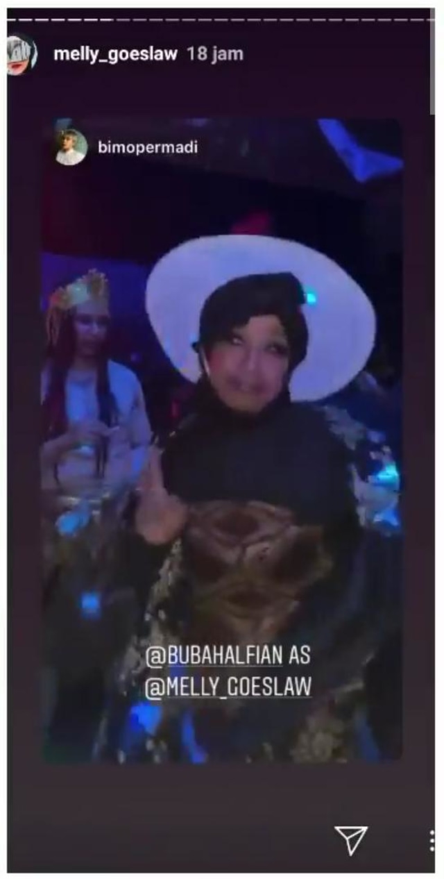 bubah alfian pesta halloween kostum melly goeslaw