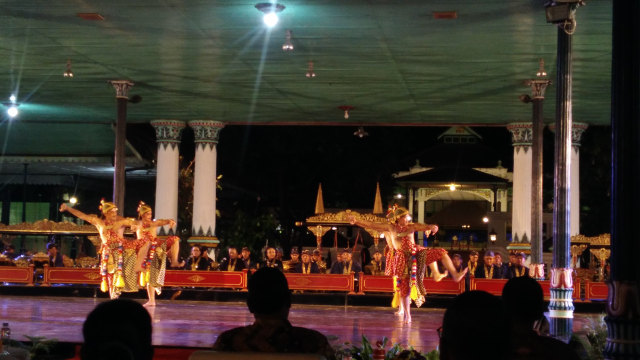 Penampilan tari dalam pembukaan Pameran Sekaten 2019. foto: Gery