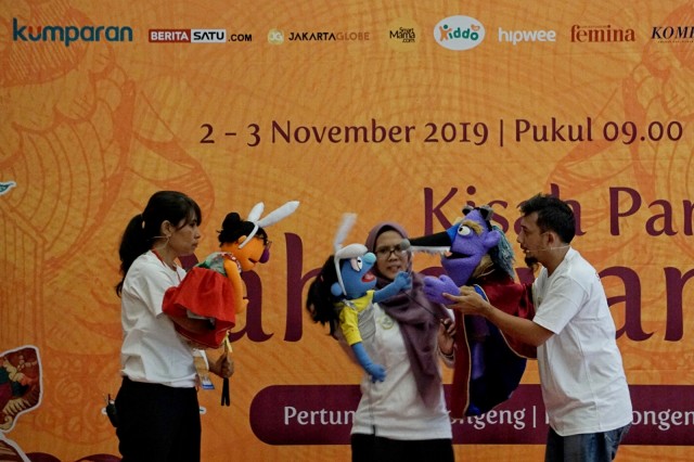 Komunitas Ayo Dongeng Indonesia menggelar Festival Dongeng Internasional Indonesia (FDII) di Museum Nasional, Jakarta, Sabtu (2/11/2019). Foto: Jamal Ramadhan/kumparan