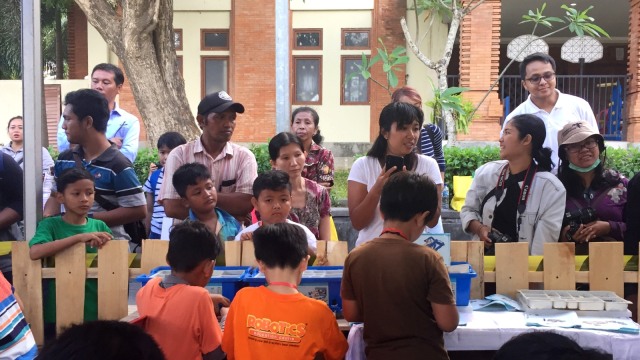 tarik tambang lego robotik
