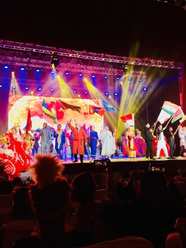 Malam pertunjukan kesenian budaya di Henan University. Foto: Rizki Maulida/acehkini