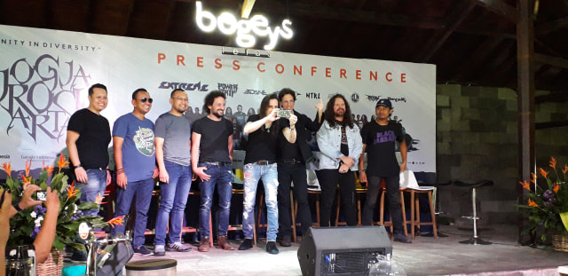 Band Rock Extreme saat hadiri Press Conference di Yogyakarta, Sabtu (2/11/2019). Foto: Dionysius.