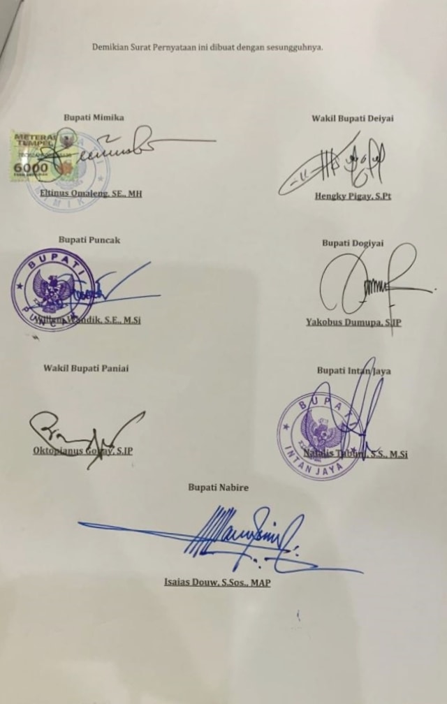 Surat kesepahaman ditandatangani oleh tujuh kepala daerah di Papua. Dok. Istimewa