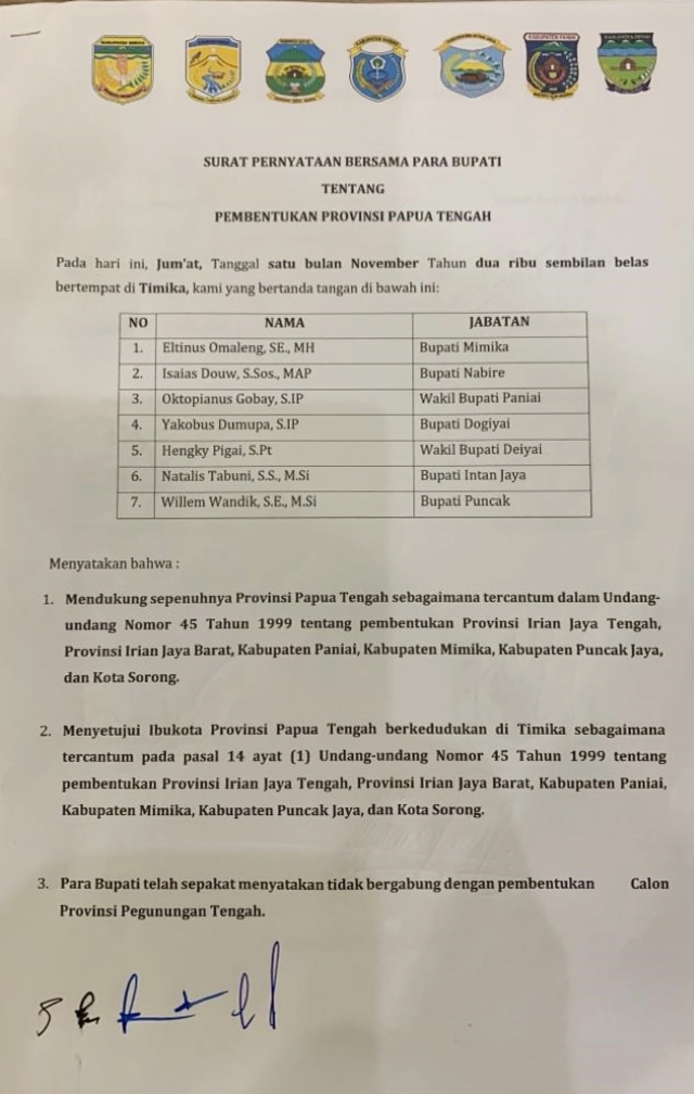 Surat kesepahaman ditandatangani oleh tujuh kepala daerah di Papua. Dok. Istimewa