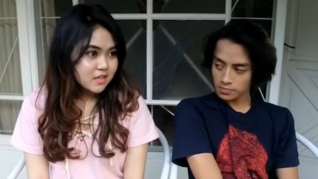 Indy dan Rakry yang sempat heboh karena video klarifikasi putus. (Foto: tangkapan layar YouTube/Raihan Channel 313)