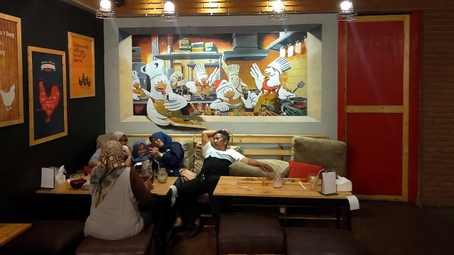 Kandang Ayam, Tempat Makan Paling Asyik dan Unik di Bandung (840353)