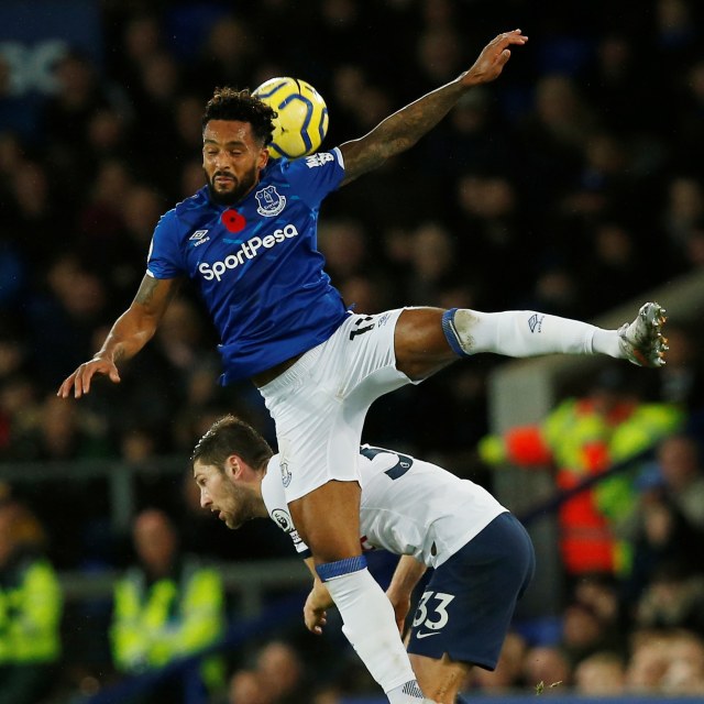 Duel di laga Everton vs Spurs Foto:  REUTERS/Andrew Yates