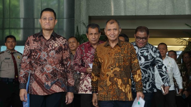 Mensos RI, Juliari Batubara di KPK