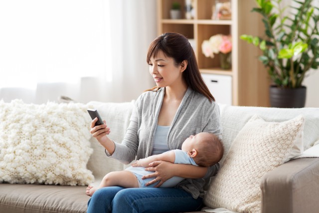 Tips Pilih Informasi Seputar Anak dan Motherhood yang Terpercaya. Foto: Shutterstock