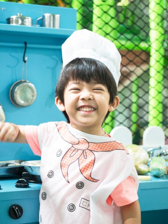 anak belajar masak - POTRAIT Foto: Shutterstock