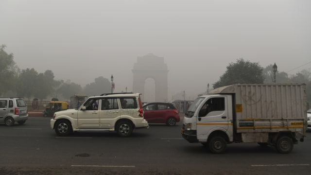 Kurangi Polusi, New Delhi Terapkan Kebijakan Ganjil-Genap (111151)