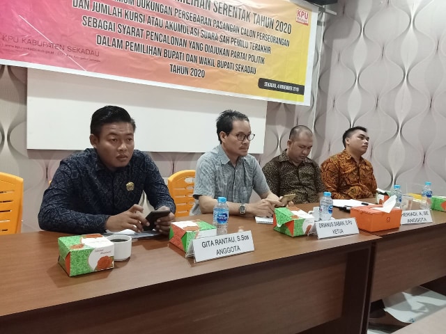 KPU Sekadau Sosialisasi Tahapan Pilkada 2020 (138348)
