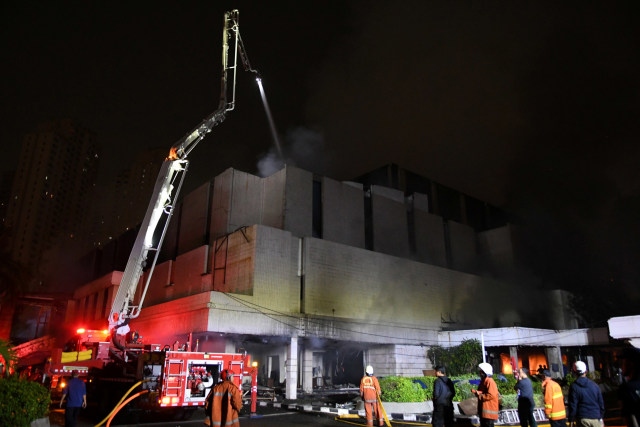 Foto: Sisa-sisa Kebakaran di Gedung Hailai Ancol (65563)