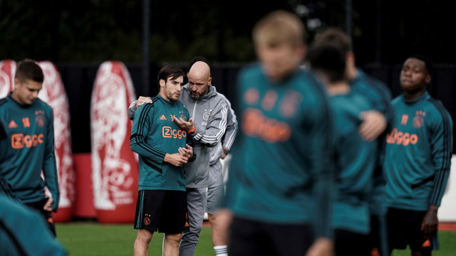 Ryan Gravenberch, Darah Muda nan Merekah Milik Ajax Amsterdam (728082)