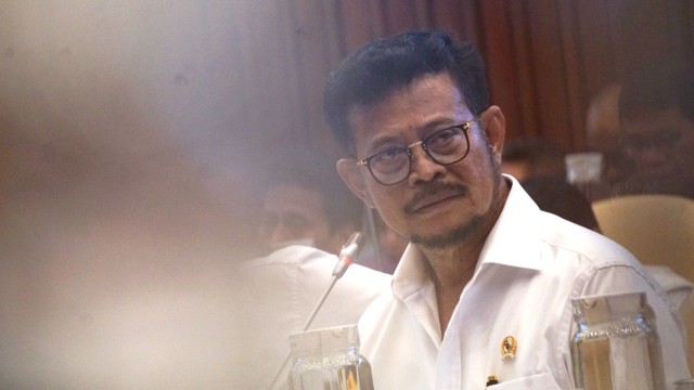 Mimpi Bunuh Virus Corona dengan Seuntai Kalung (1267302)