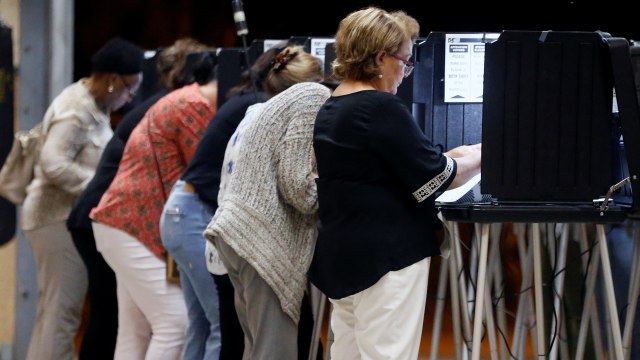 Ilustrasi warga Amerika Serikat melakukan voting. Foto: AFP
