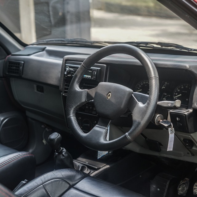 Tampilan interior Renault 19 Cabriolet Foto: Muhammad Ikbal/kumparan