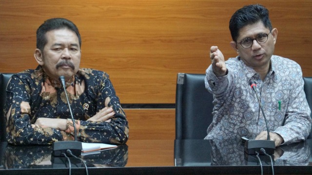 Jaksa Agung ST Burhanudin dan Pimpinan KPK Laode Syarif