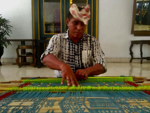 Ragam Pesona ASEAN di Lembar Kain Tradisional (160524)