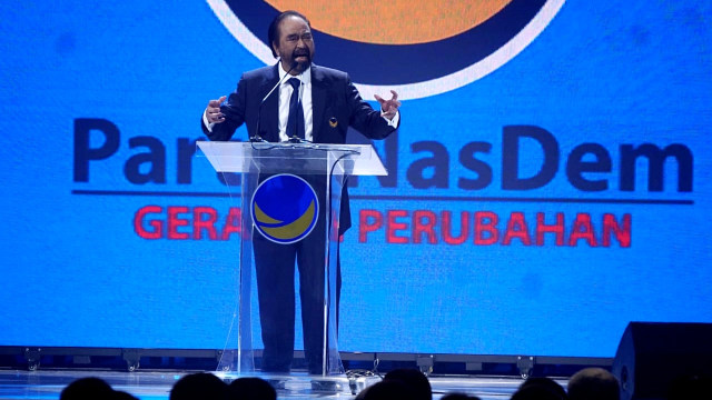 Paloh: Bangsa ini Sudah Capek, Berangkulan dengan Kawan Dicurigai (99910)