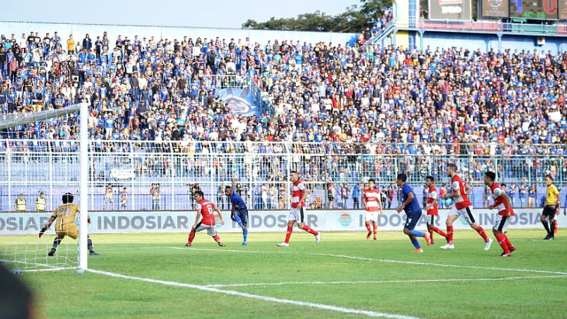 Pertandingan Arema saat melawan Madura United. Foto: Dok. Shopee