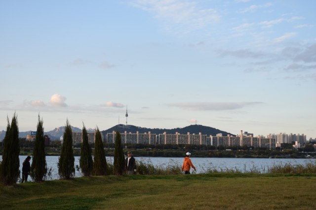 Acehkini Jalan jalan Berburu Senja di Kota Seoul Korea 