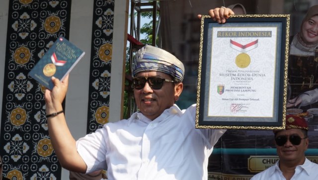 Aksi 3000 Wanita Minum Kopi di Lampung 2019 Pecahkan Rekor Muri (199937)