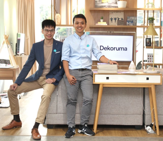Dimas Harry Priawan (kanan), CEO Dekoruma, dan Aruna Harsa