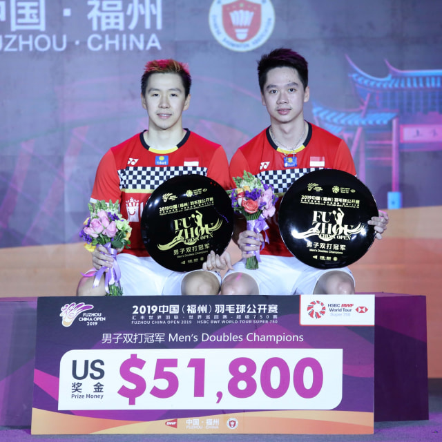 Marcus Fernaldi Gideon/Kevin Sanjaya Sukamuljo menjadi kempiun Fuzhou China Open 2019. Foto: Dok. PBSI