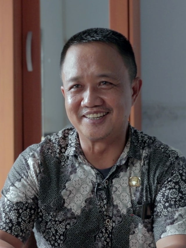 LIPSUS Dana Desa, Camat Lambuya Jasmin, POTRAIT