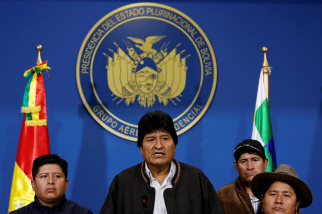 FOTO: Viva Bolivia! Euforia Pengunduran Diri Evo Morales (156720)