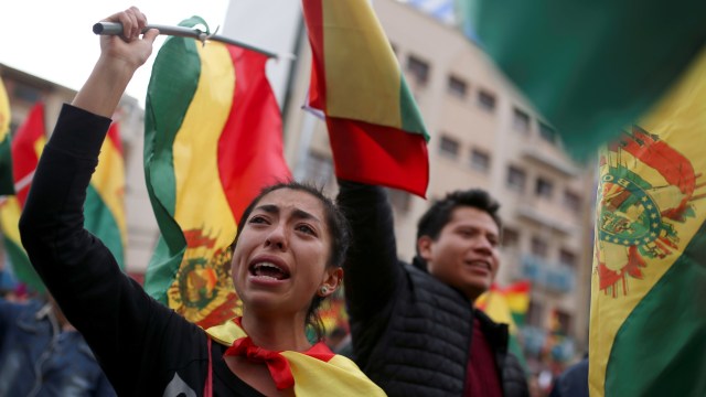 FOTO: Viva Bolivia! Euforia Pengunduran Diri Evo Morales (156710)