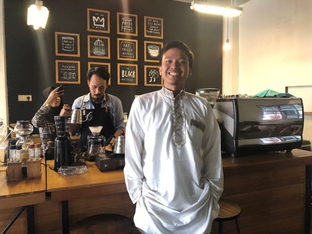 Ardhi Rasy Wardana, CEO dari Cultuur Volk, sebuah coffee shop and space yang terletak di Jalan M. Yamin No 72. | Photo by Karja/Nadya