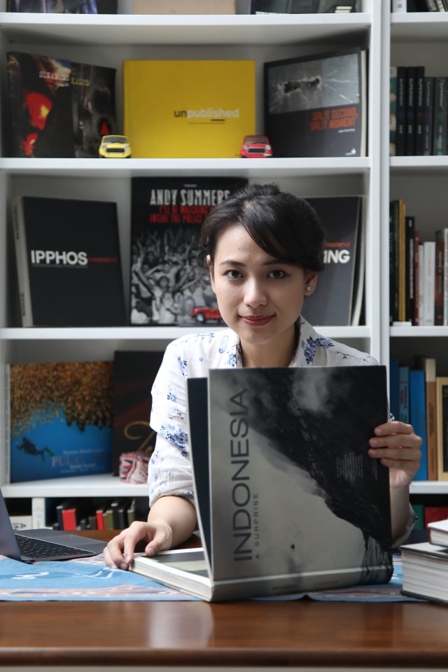 Risa Santoso, rektor termuda, POTRAIT