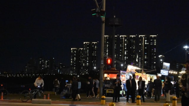 Goblin Night Market di Jembatan Banpo, Malam Paling Ditunggu di Seoul (20453)