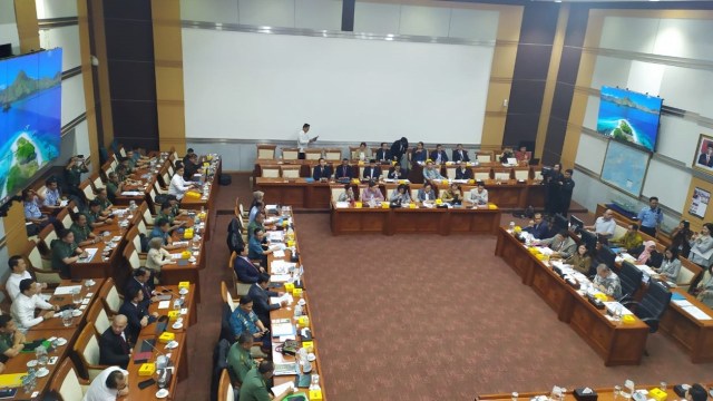 Prabowo Subianto, Komisi I DPR