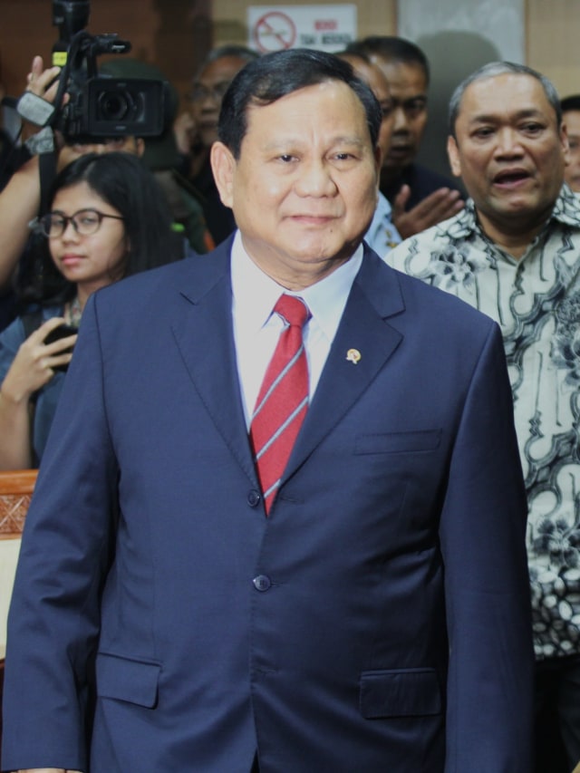 Menteri Pertahanan Prabowo Subianto tiba saat dalam Rapat Dengar Pendapat Kementerian Pertahanan dan Komisi I DPR RI di Gedung DPR, Jakarta, Senin (11/11).  Foto: Nugroho Sejati/kumparan 