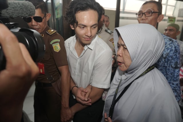 Foto: Jefri Nichol Divonis Tujuh Bulan Rehabilitasi (115611)